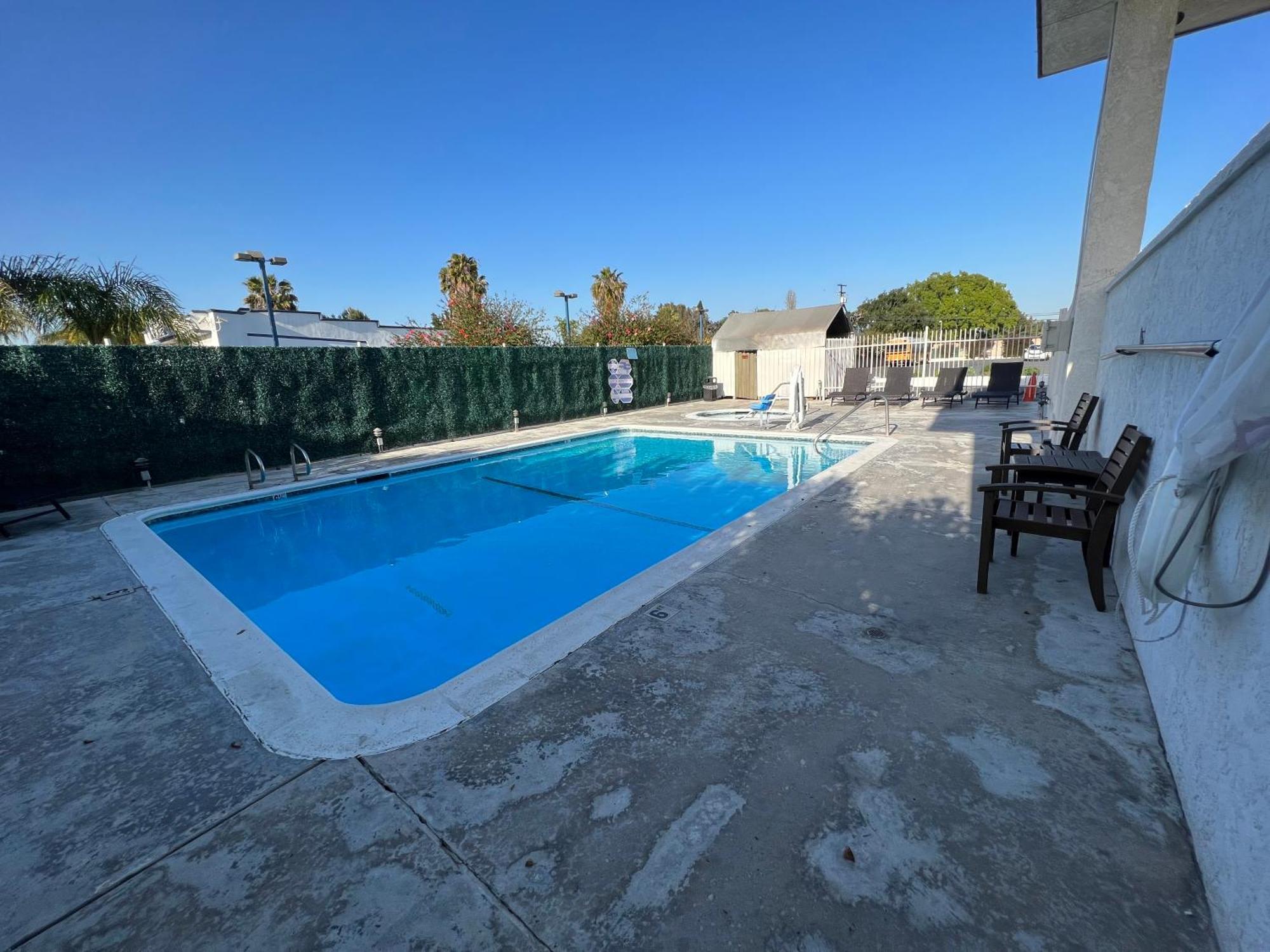 The Dixie Orange County Hotel Stanton Buitenkant foto