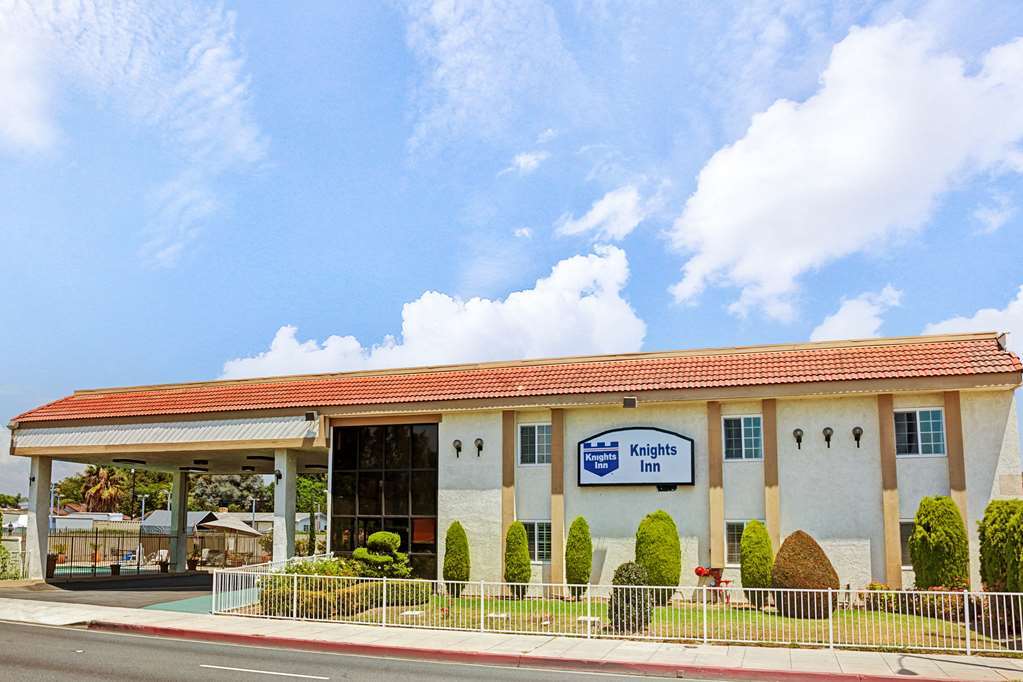 The Dixie Orange County Hotel Stanton Buitenkant foto